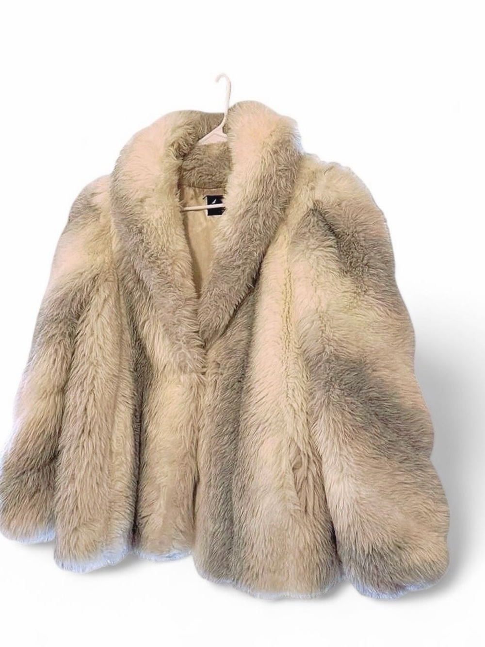 80s Luxurious Cream Faux Fur Coat